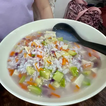 枝竹素丸菜粒汤饭