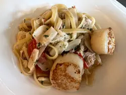 Scallop & Crab Meat Linguine • Garlic, White Wine, Shellfish Oil