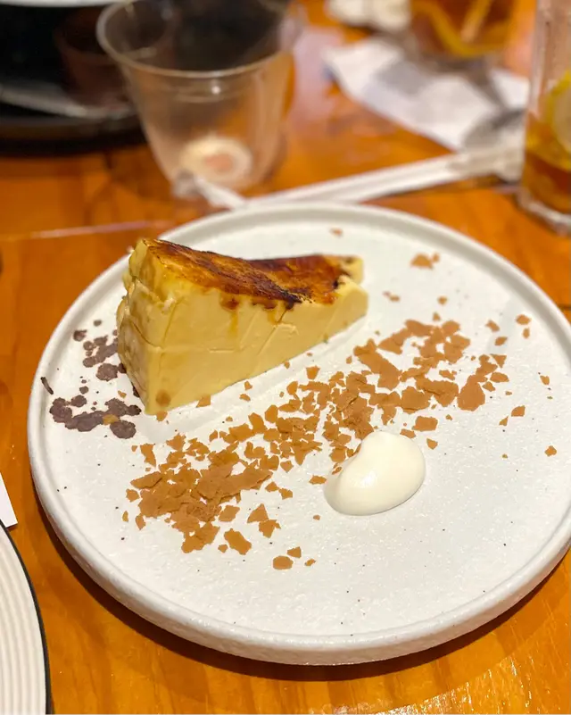 自家製 crème brûlée 巴斯克芝士蛋糕