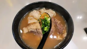 牛腩云吞面