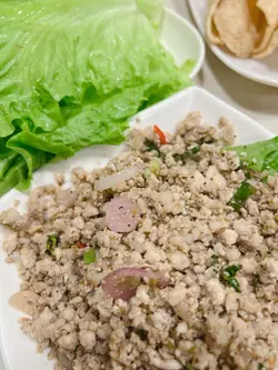 肉碎生菜包