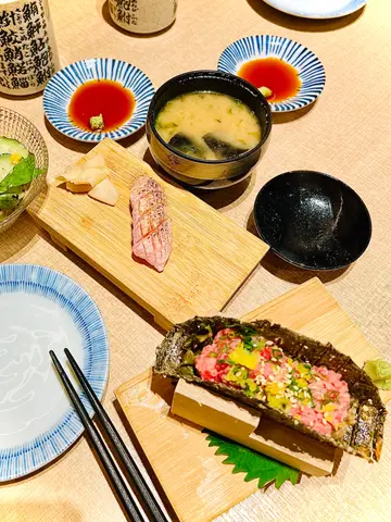 tuna  belly  taco  ,  fried  tuna  belly  sushi
