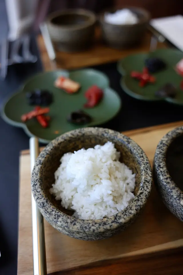 JinSu - Sung Chen | 釜山自家農田珍珠米飯配鱈魚籽