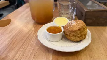 英式鬆餅伴果醬