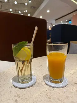 橙汁畅饮