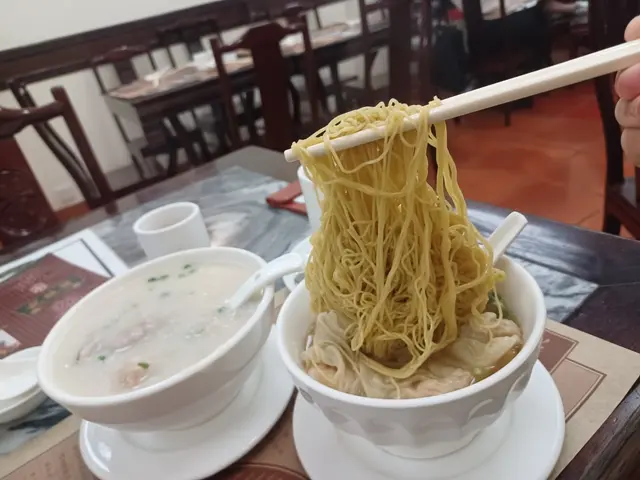 三元及第粥，雲吞麵