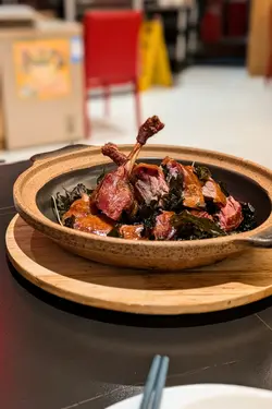 烟熏樟茶鸭