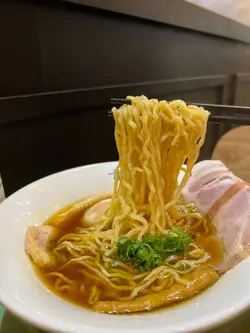熟成醬油清湯拉麵