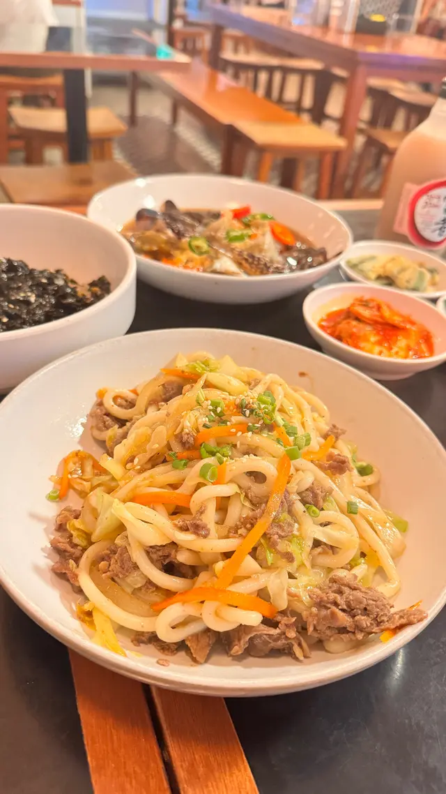 韓式牛肉炒烏冬