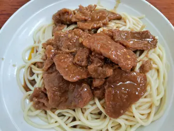 沙爹牛肉燴意粉