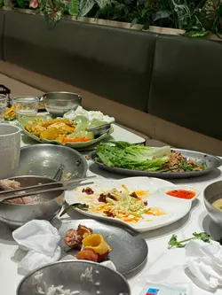 四人餐加生菜包