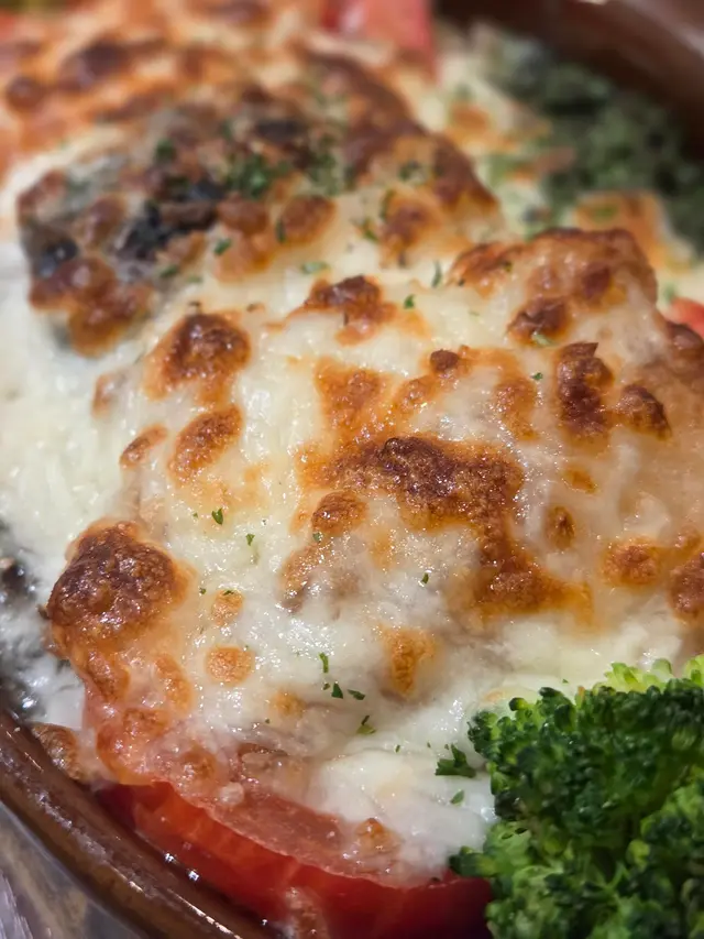 黑松露忌廉魚柳焗飯