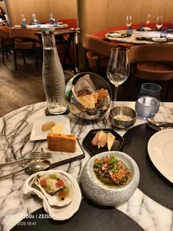 Bread  basket  +  cold starters  