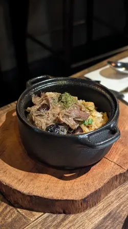 慢煮鴨髀鴛鴦腸焗飯