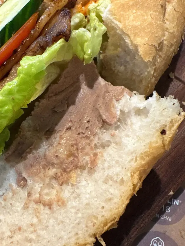 越式燒豬腩肉法包