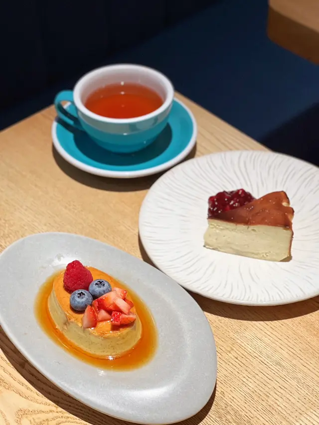 焦糖忌廉布丁 & 巴斯克芝士蛋糕