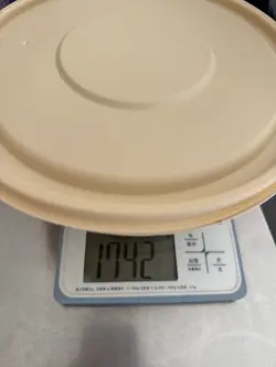 缺斤少两#
点个五斤的红烧甲鱼，外卖回家连汤带盒子1742克。