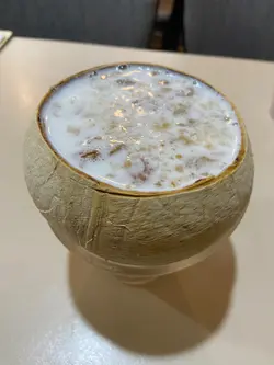 椰皇蛋白燉桃膠