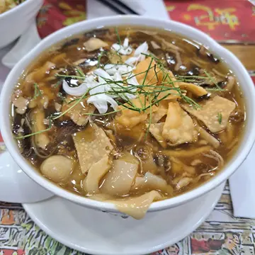 招牌花膠燴蛇羹