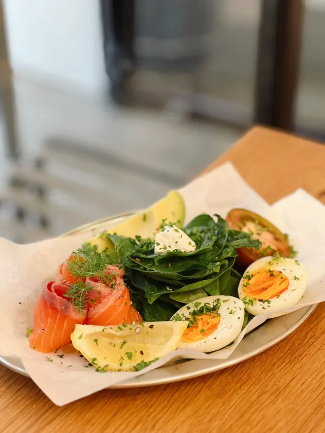 Smoked Salmon Brunch Plate