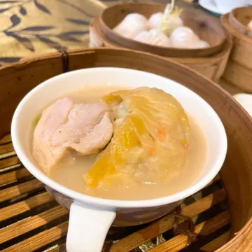 招牌胡椒浓鸡汤灌汤饺