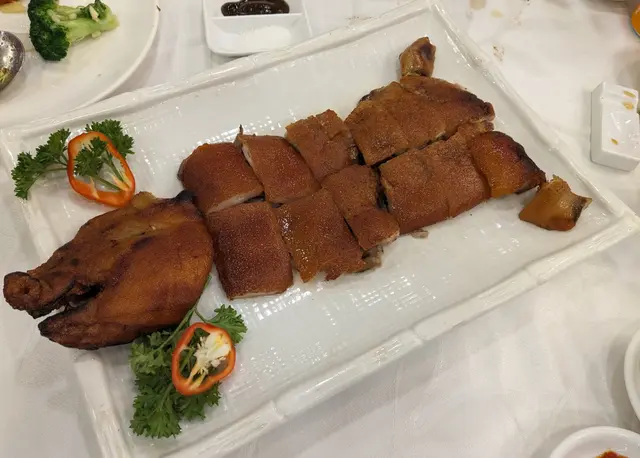 新新一品脆皮雞  -  半隻 