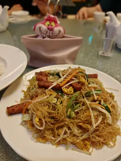 蟹油餐肉炒米粉