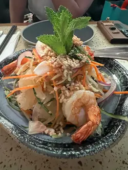 炭烧虾柚子沙律