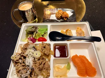 黑豚肉生薑和食配炸雞兩件