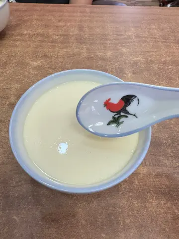 蛋白燉奶