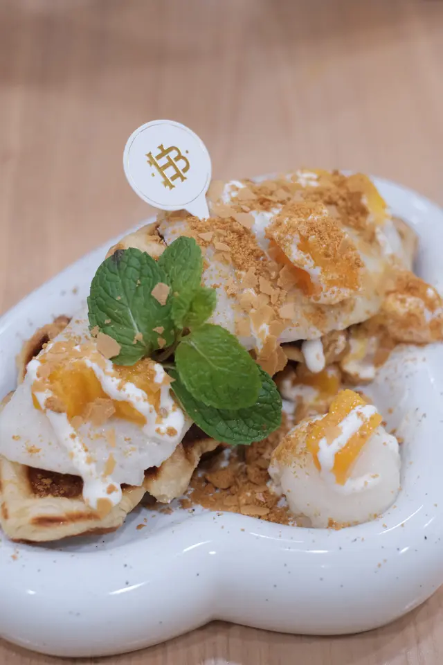 芒果糯米飯牛角窩夫