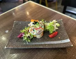 黑魚子蟹肉八爪魚撻
