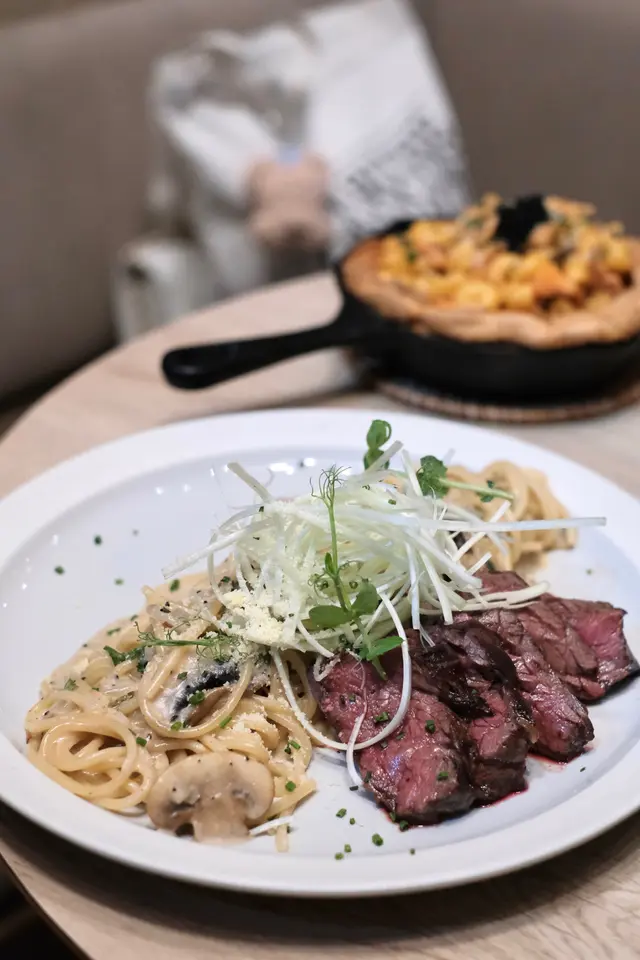 𝐒𝐞𝐚𝐫𝐞𝐝 𝐔.𝐒. 𝐇𝐚𝐧𝐠𝐢𝐧𝐠 𝐓𝐞𝐧𝐝𝐞𝐫 𝐒𝐩𝐚𝐠𝐡𝐞𝐭𝐭𝐢 𝐰𝐢𝐭𝐡 𝐌𝐮𝐬𝐡𝐫𝐨𝐨𝐦 𝐒𝐚𝐮𝐜𝐞