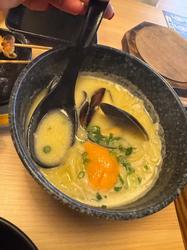 麵質有彈性，￼湯夠熱