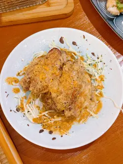 黄金咸蛋黄鸡翼