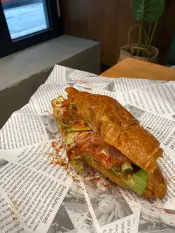 Smoke  salmon  with  avocado  croissant  