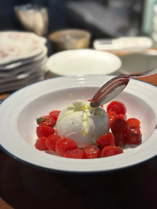 (Datterino Tomato, Fresh Basil)