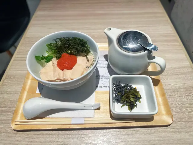 嫩雞肉明太子茶漬飯