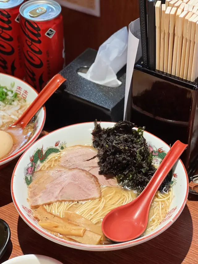 黑龍豚骨拉麵
