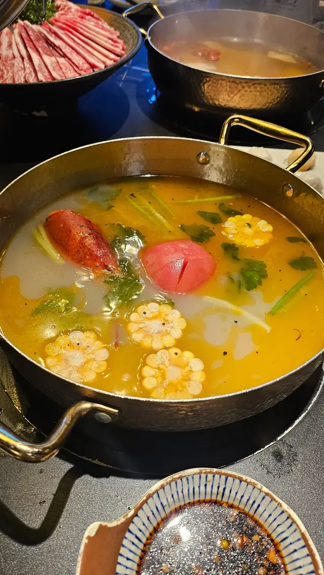 龍蝦頭海皇海鮮鍋