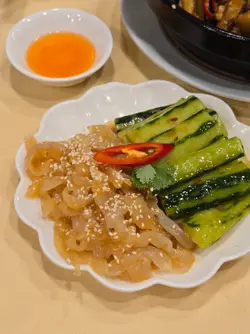 海蜇拌青瓜  