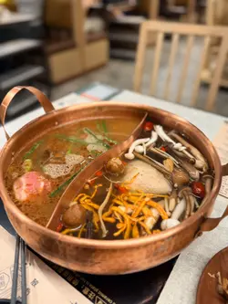 期间限定鸳鸯锅