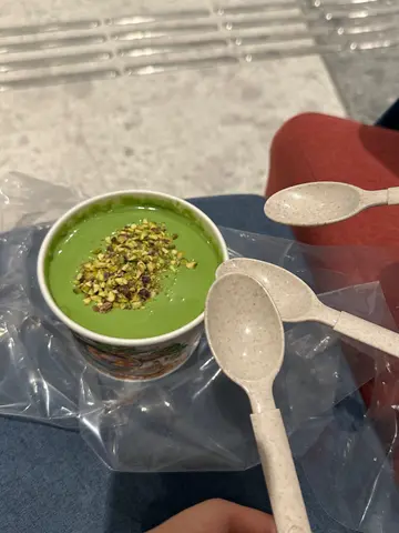 開心果雪燕芋圓西米露