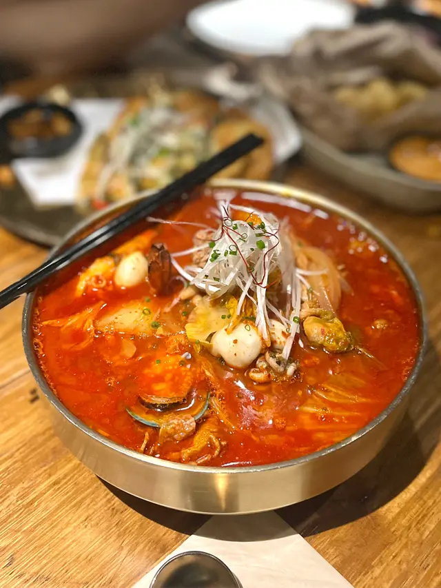 Spicy  Seafood  Noodles