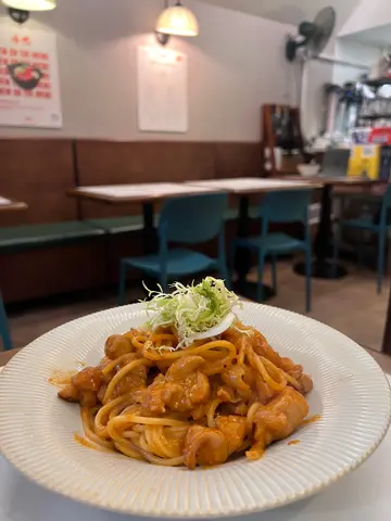 蒜香雞肉意粉