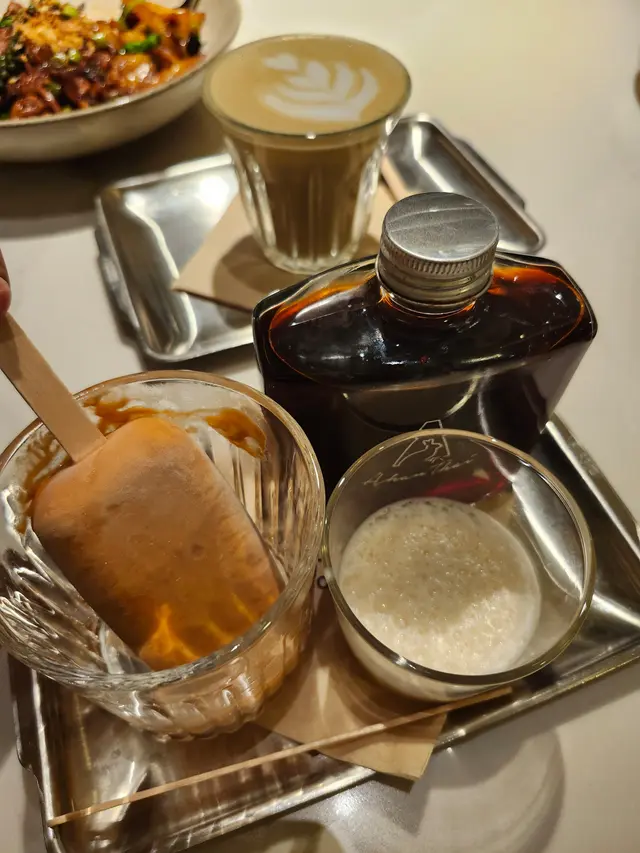  原味泰茶＋自家奶茶雪條