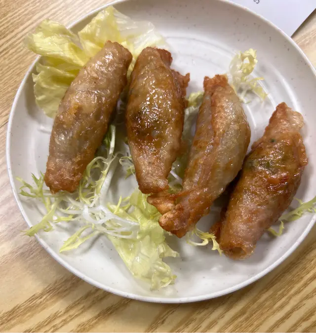 雞皮餃子(四隻)