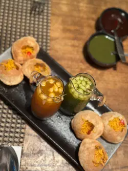 （脆炸薄圓球）