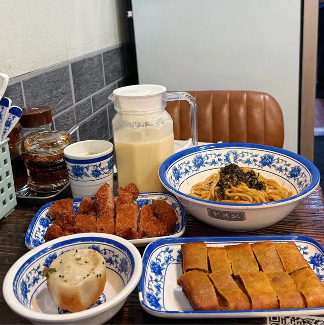 #劉興記 #生煎包 #爆汁體驗 #平民美食 #抵食之選 #香港小食 #傳統味道 #美食推薦