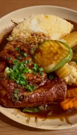 慢煮豬軟骨咖喱飯
